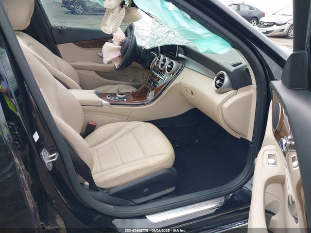 WDDWF4JB6HR233815 Mercedes-Benz C-Class
