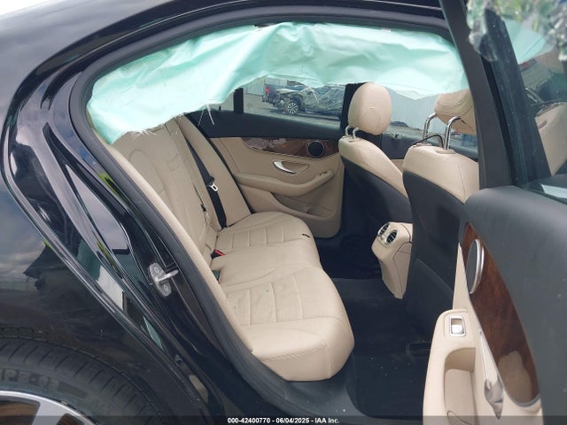 WDDWF4JB6HR233815 Mercedes-Benz C-Class