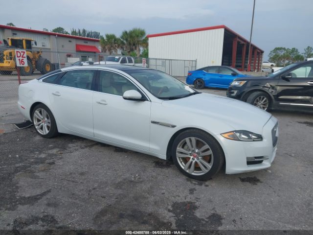 2016 JAGUAR XJ SAJWA2G76G8W00430 Photo 0