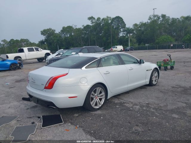 2016 JAGUAR XJ SAJWA2G76G8W00430 Photo 3