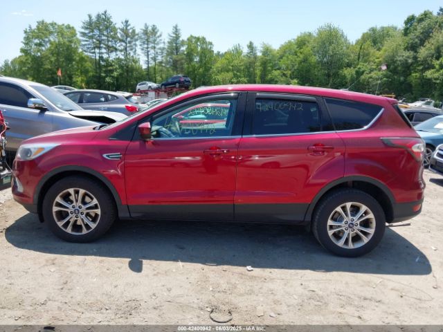 1FMCU9GD8HUB33748 Ford ESCAPE SE