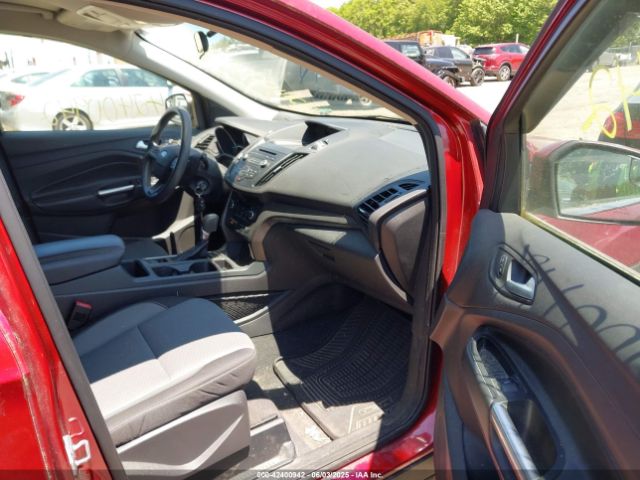 1FMCU9GD8HUB33748 Ford ESCAPE SE