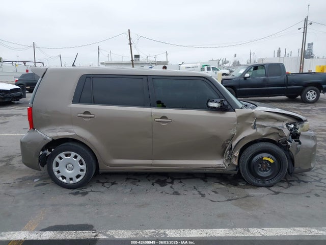 Scion XB 2015 JTLZE4FE8FJ076253 Image 13