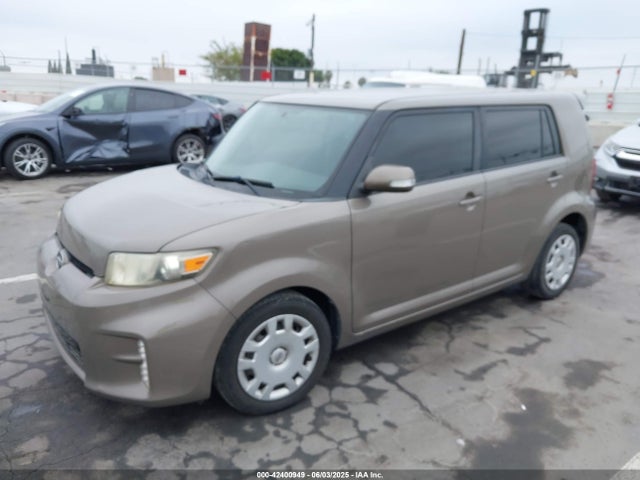 Scion XB 2015 JTLZE4FE8FJ076253 Image 2