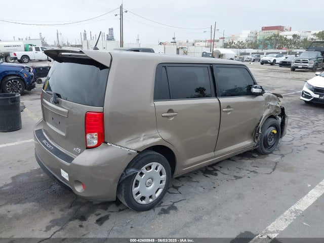 Scion XB 2015 JTLZE4FE8FJ076253 Image 4