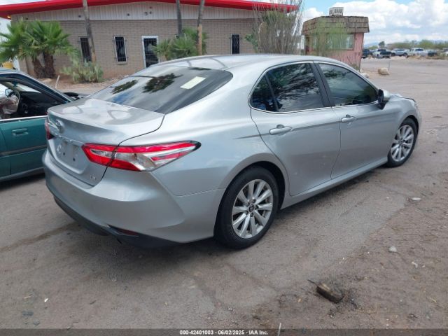 2018 TOYOTA CAMRY 4T1B11HK7JU609402 Photo 3