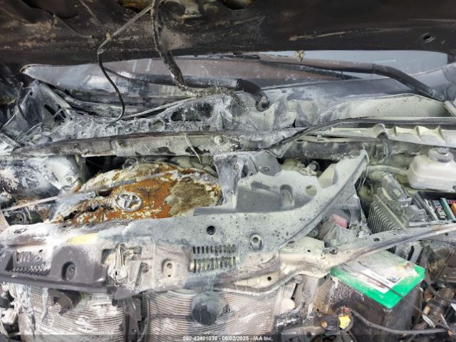 5TDJZRFH3JS549265 Toyota Highlander Xle
