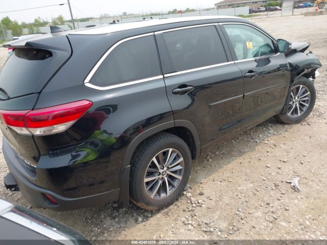 5TDJZRFH3JS549265 Toyota Highlander Xle