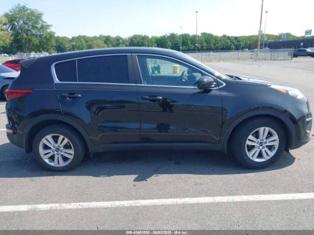 KNDPM3AC2J7463845 KIA Sportage Lx