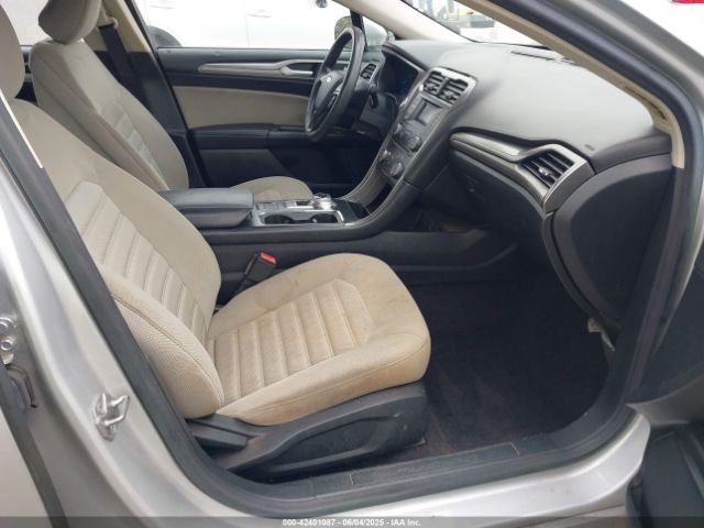 3FA6P0G77HR163979 Ford FUSION S