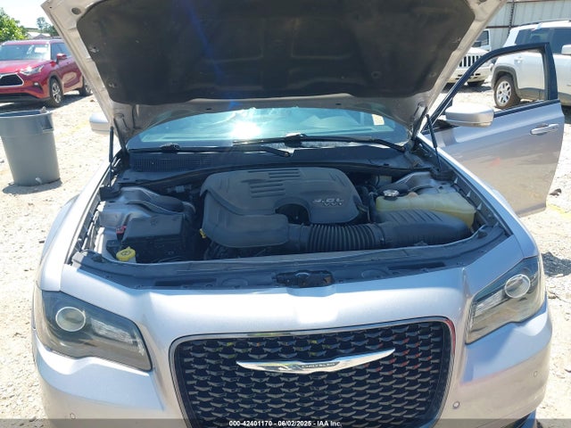Chrysler 2018 2018 2C3CCABG7JH244959 Image 10