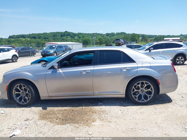 Chrysler 2018 2018 2C3CCABG7JH244959 Image 14