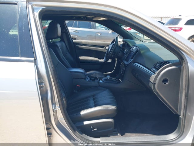 Chrysler 2018 2018 2C3CCABG7JH244959 Image 5