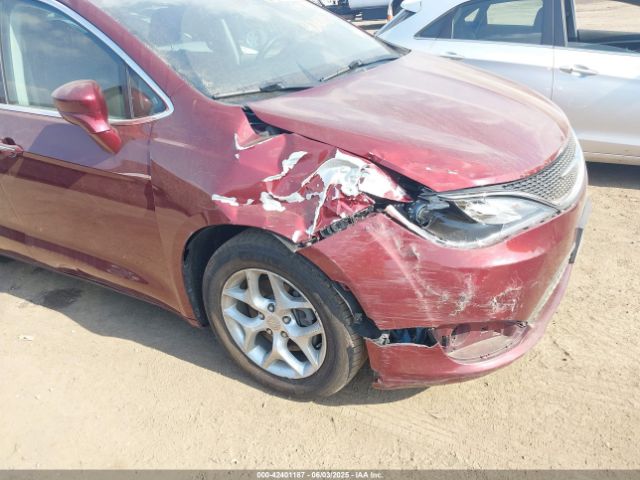 2018 CHRYSLER PACIFICA 2C4RC1FG4JR109870 Photo 5