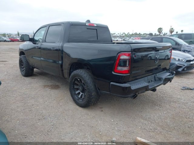2019 RAM 1500 1C6RREFT4KN769609 Photo 2