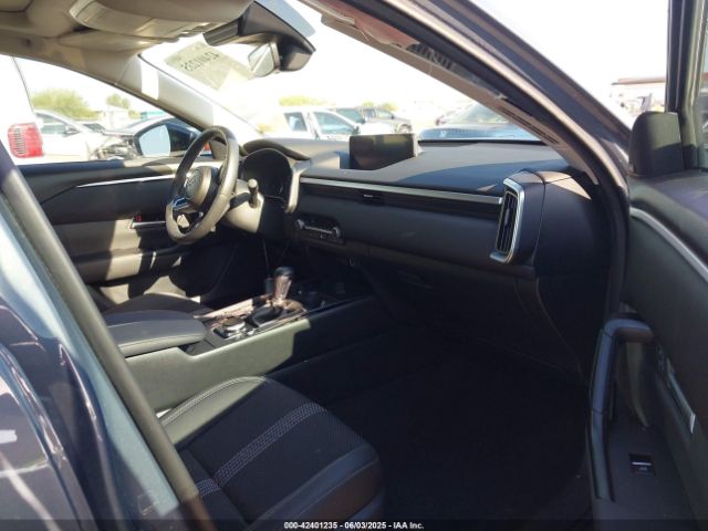 7MMVABDM7RN223728 Mazda py