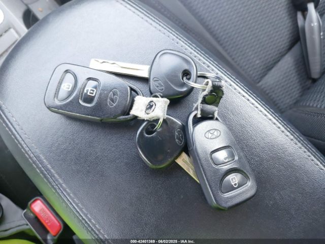 KM8JT3AF9FU064583 Hyundai TUCSON GLS