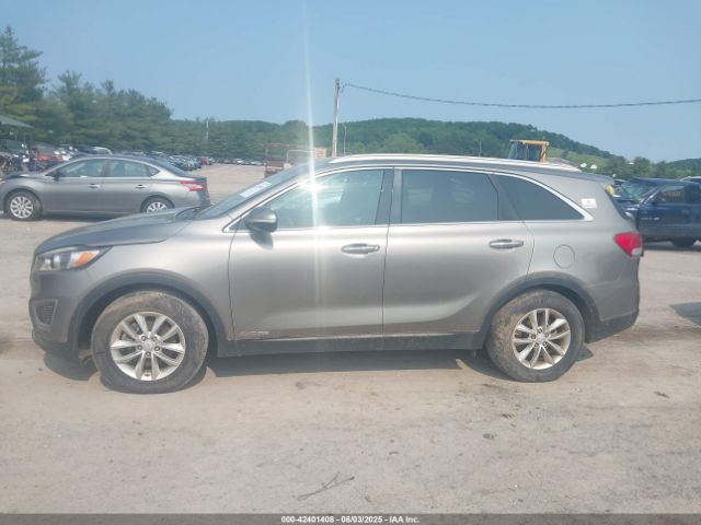 5XYPGDA51GG158444 KIA Sorento 3.3l Lx