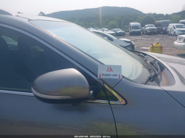5XYPGDA51GG158444 KIA Sorento 3.3l Lx