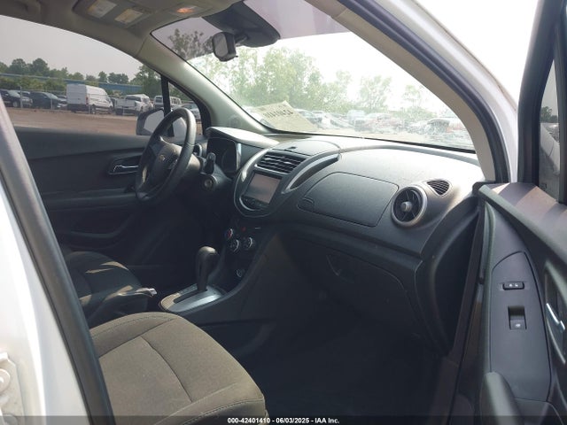 Chevrolet TRAX LS 2016 3GNCJNSB2GL184691 Image 5