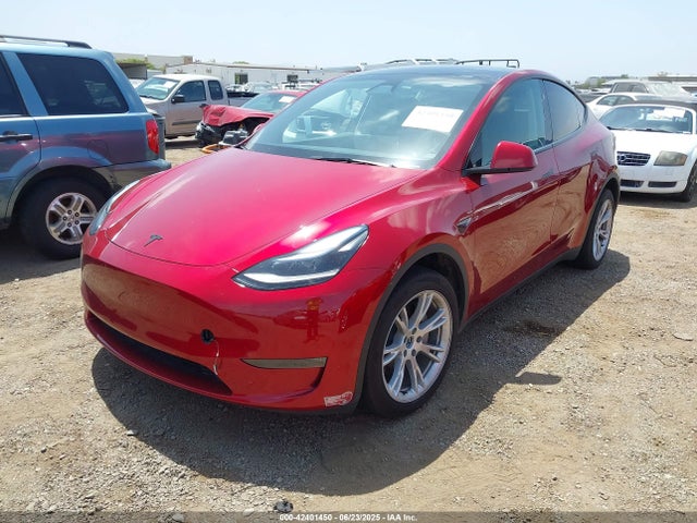 2024 TESLA MODEL Y 7SAYGDEE2RA232785 Photo 1