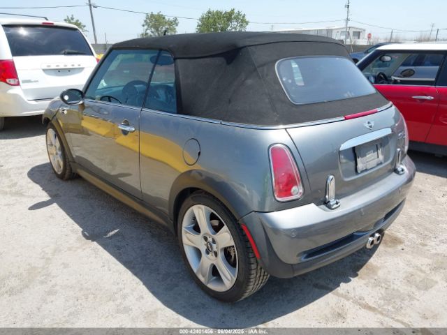 2005 MINI COOPER S WMWRH33585TF85313 Photo 2
