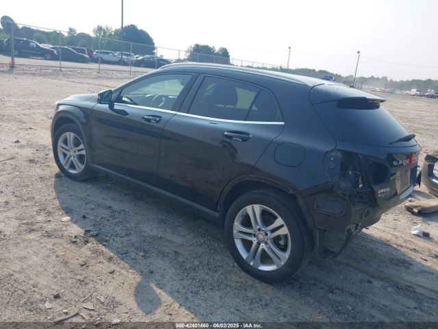 2015 MERCEDES-BENZ GLA 250 WDCTG4GB4FJ128536 Photo 2
