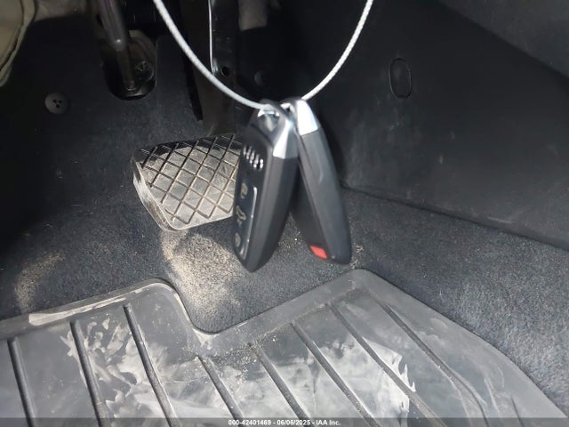 WAUHUDGY9RA042195 Audi 40 tfsi (2.0t)