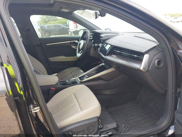 WAUHUDGY9RA042195 Audi 40 tfsi (2.0t)