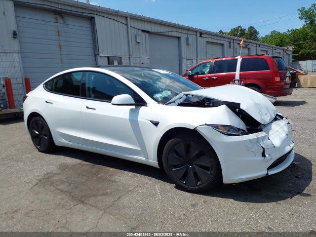 2025 TESLA MODEL 3 5YJ3E1EB7SF931422 Photo 0