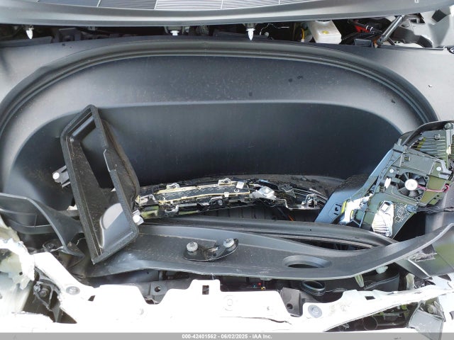 2025 TESLA MODEL 3 5YJ3E1EB7SF931422 Photo 9