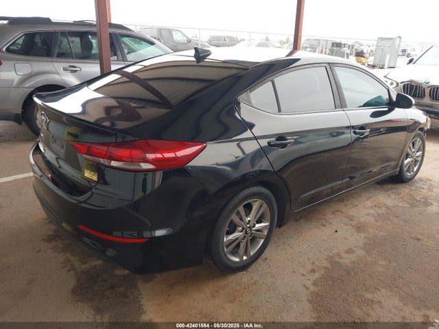 KMHD84LF9HU425962 Hyundai 2017
