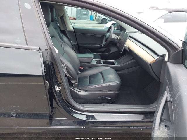 2021 TESLA MODEL 3 5YJ3E1EB6MF857929 Photo 4