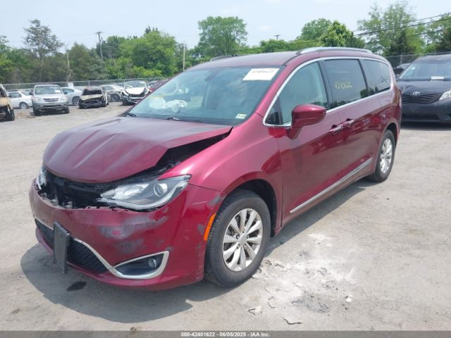 2018 CHRYSLER PACIFICA 2C4RC1BG8JR178101 Photo 1