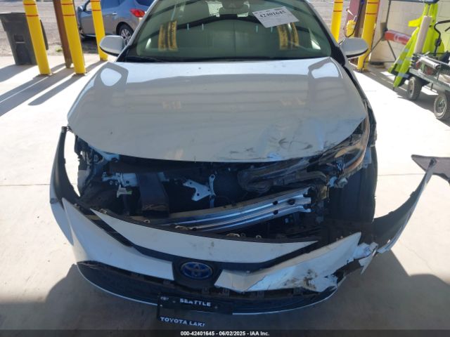 JTDEAMDE3MJ034045 Toyota Corolla Hybrid Le
