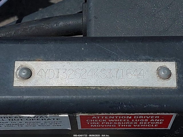 4YDT32624KS371644 Crossroads Zinger