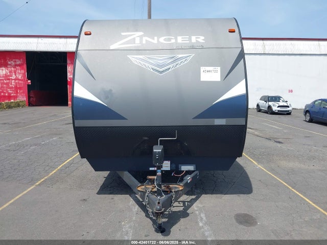 4YDT32624KS371644 Crossroads Zinger