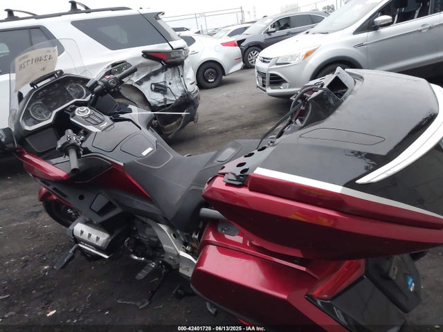 2021 HONDA GL1800 JH2SC7958MK300474 Photo 2