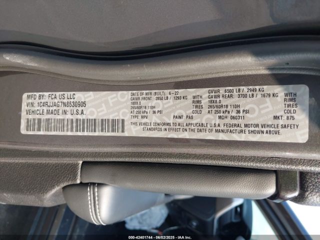 2022 JEEP GRAND CHEROKEE L 1C4RJJAG7N8630905 Photo 8