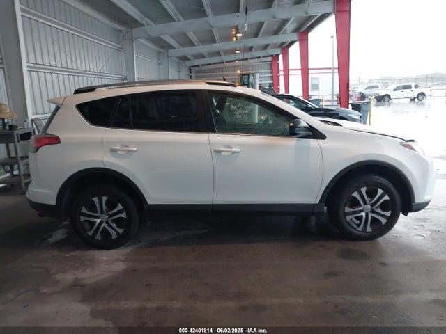 Toyota RAV4 LE 2018 JTMZFREV1JD130846 Image 12