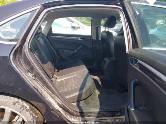 2017 VOLKSWAGEN PASSAT 1VWDT7A30HC063908 Photo 7