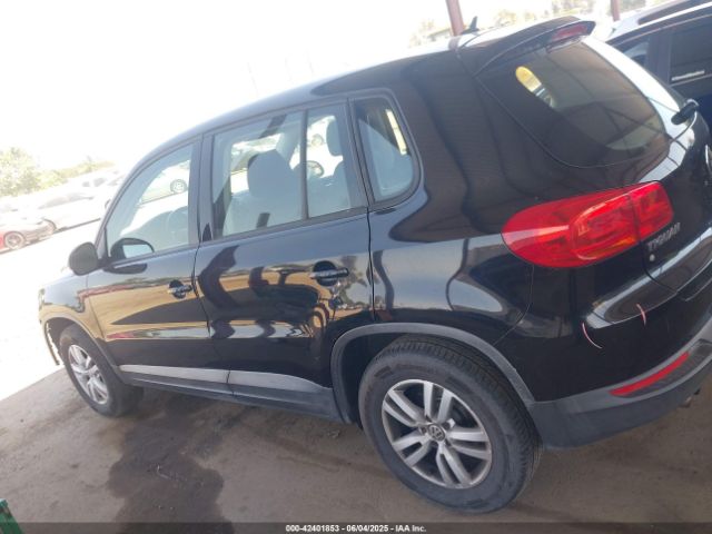 WVGAV3AX9EW625726 Volkswagen 2014