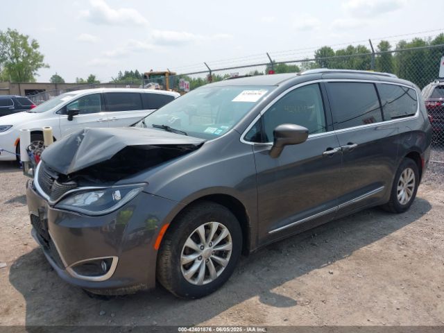 2018 CHRYSLER PACIFICA 2C4RC1BG8JR143879 Photo 1