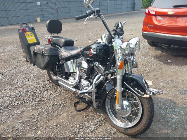 2016 HARLEY-DAVIDSON FLSTC 1HD1BWV18GB044926