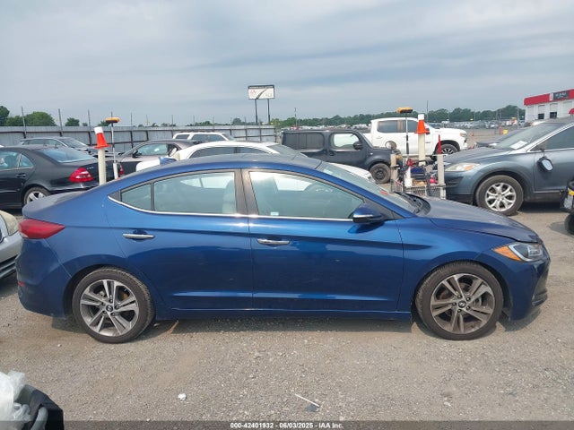 Продаж на аукціоні авто 2017 Hyundai Elantra Limited, vin: 5NPD84LF0HH058822, номер лоту: 42401932