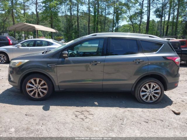 1FMCU9JD5HUD71601 Ford Escape Titanium