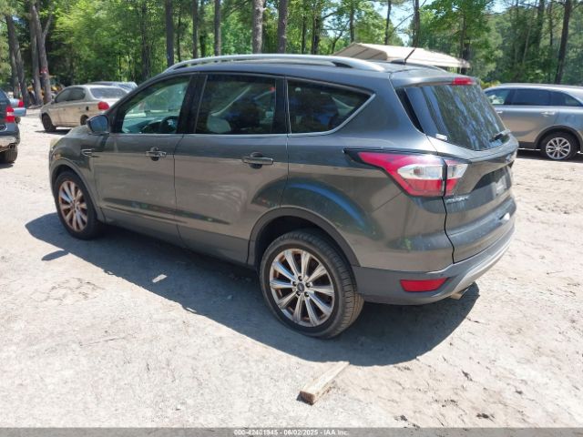 1FMCU9JD5HUD71601 Ford Escape Titanium