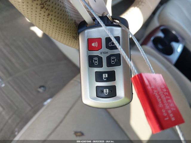 5TDYK3DCXES515112 Toyota Sienna Xle V6 8 Passenger