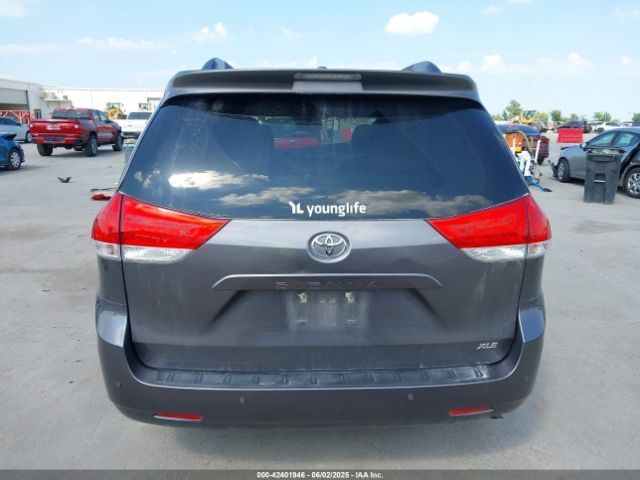 5TDYK3DCXES515112 Toyota Sienna Xle V6 8 Passenger