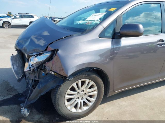 5TDYK3DCXES515112 Toyota Sienna Xle V6 8 Passenger